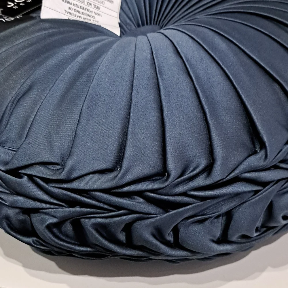 J. Queen New York Alexis Tufted Round Decorative Throw Pillow